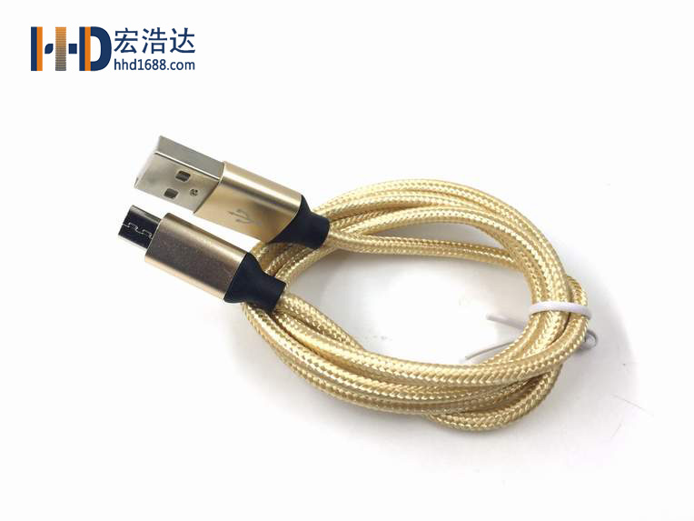 宏浩達(dá)數(shù)據(jù)線工廠告訴你定制批發(fā)的手機(jī)數(shù)據(jù)線什么牌子好呢？