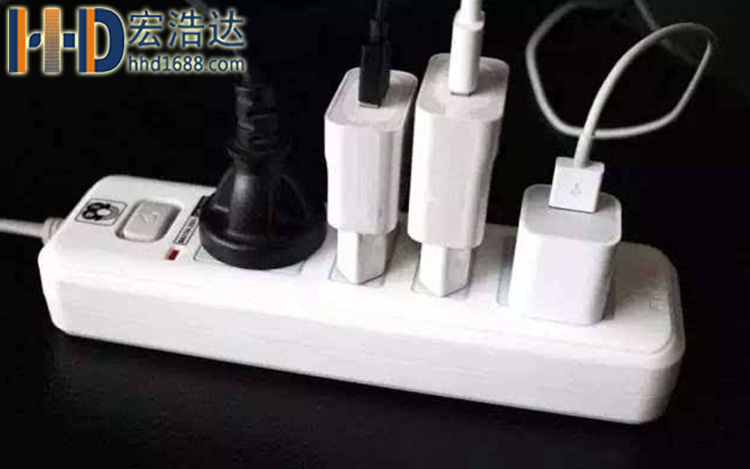 手機數(shù)據(jù)線在插板上長期不拔掉，會對數(shù)據(jù)線造成不良的影響嗎？